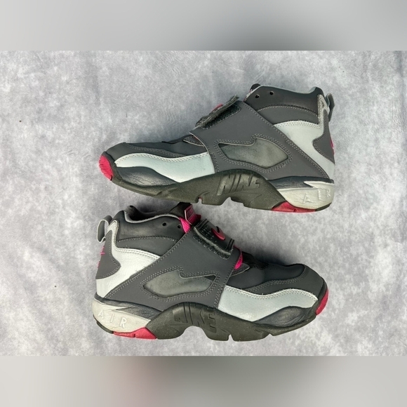 Nike Air‎ Diamond Turf 2 Pink Grey Shoes  Size 5Y Youth - Picture 9 of 13